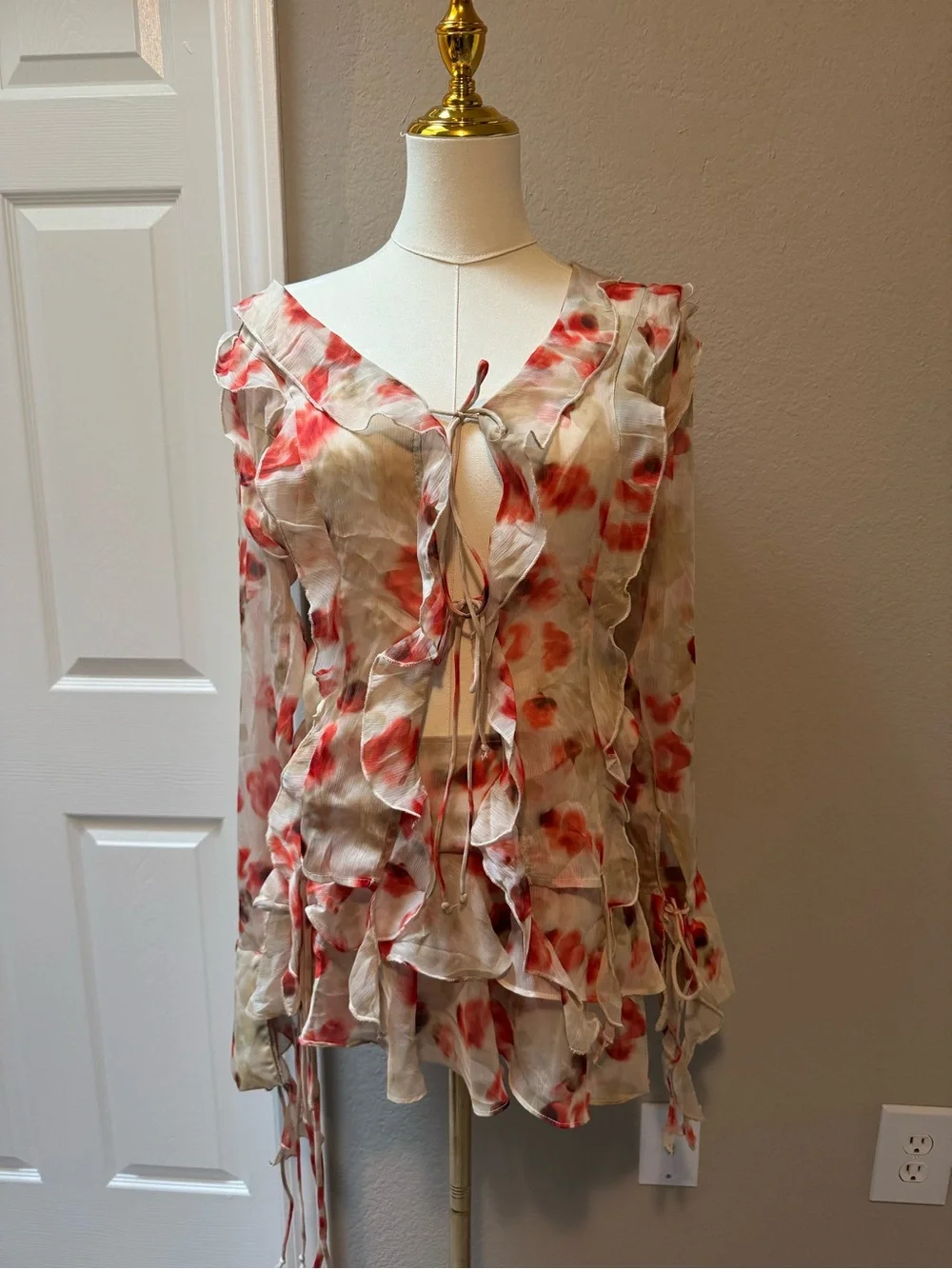 Matching two piece set. Skort and Tie -Front tip. Vacation/beach